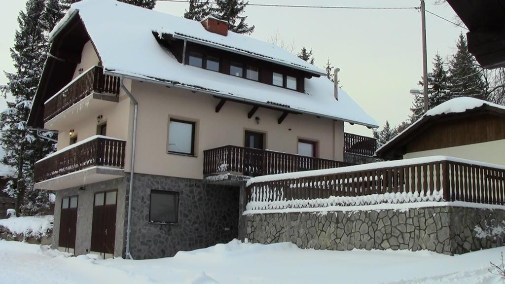 Hotel Tourist Farm Pačnik Resnik Exterior foto